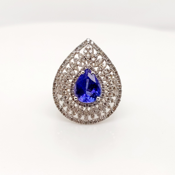 Tanzanite And Diamonds Ring18kt White Gold